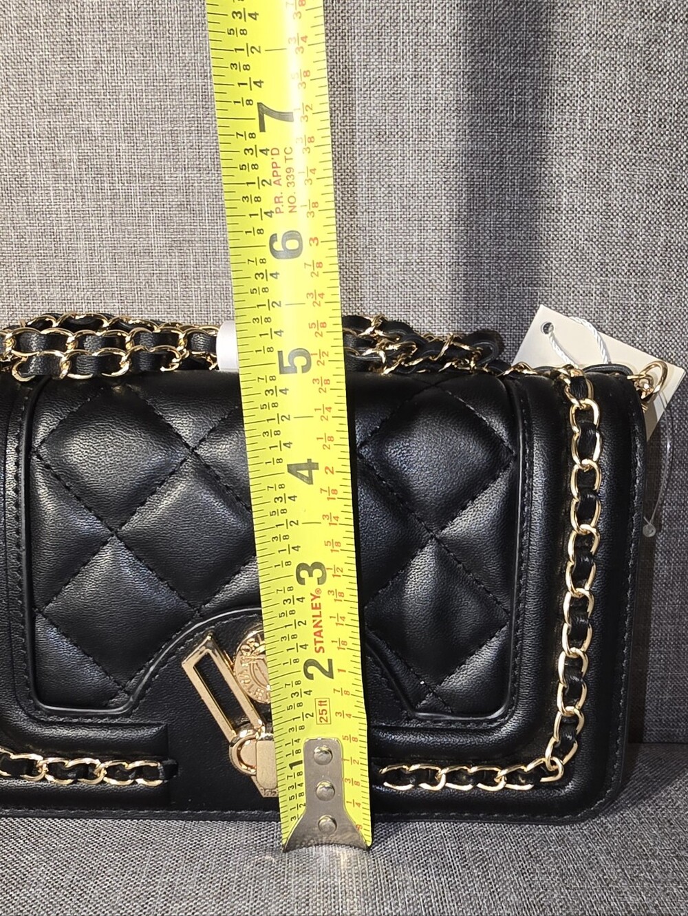 Elegant Black Quilted Chain Bag - Picture 13 of 16